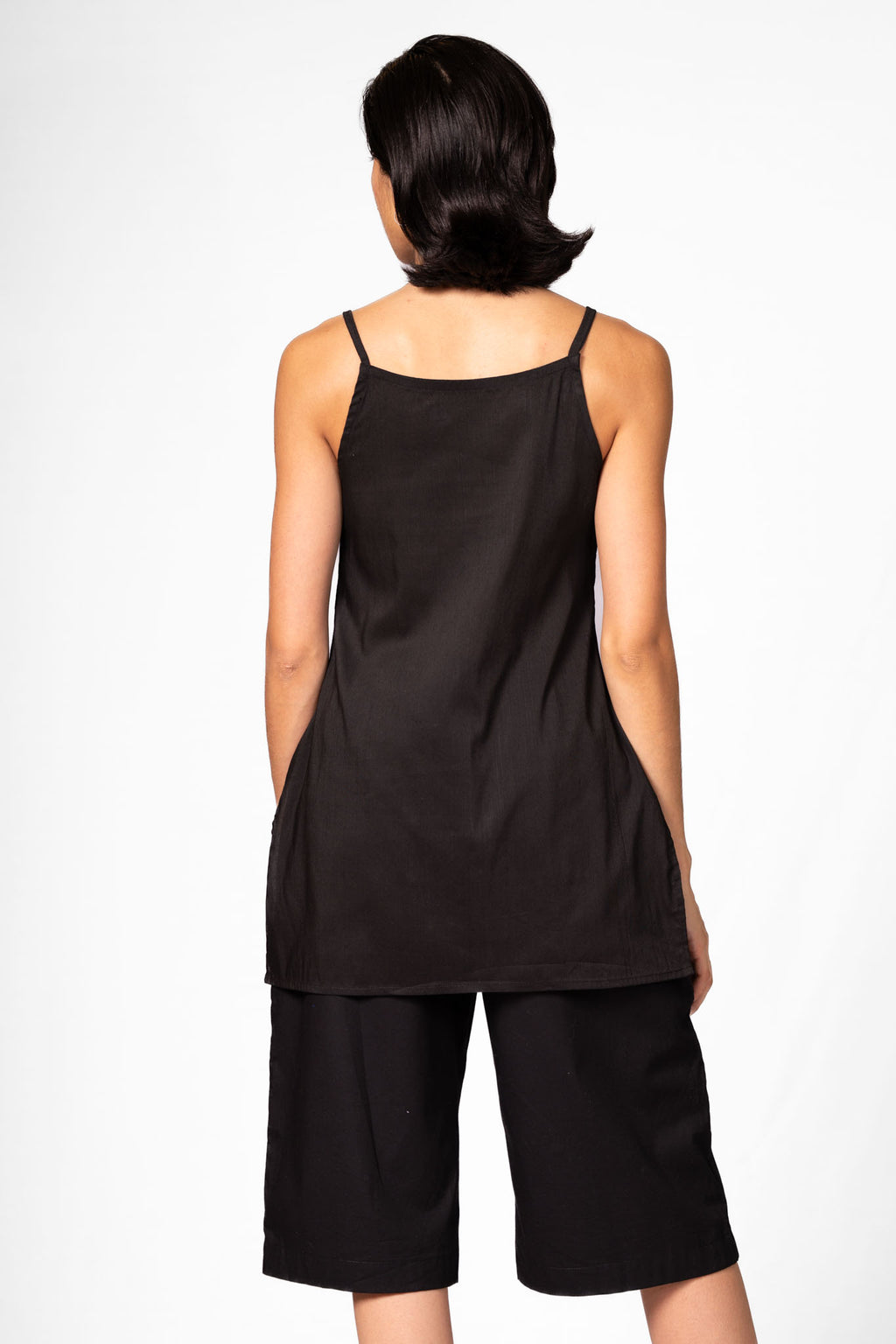 Short Black Sleeveless Kurta