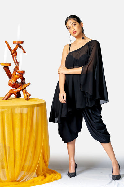 Round Black Cape